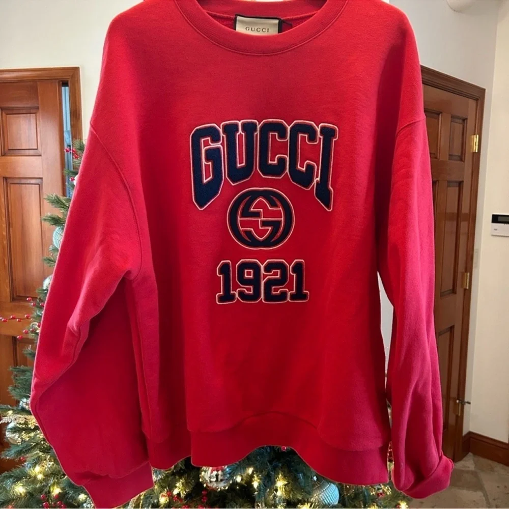 Men’s Gucci logo embroidered cotton jersey sweatshirt, size X L. made in Italy